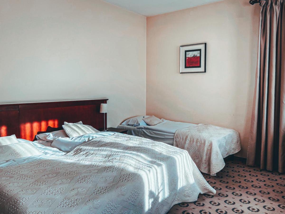 Astoria Bed & Breakfast スバジェンツ エクステリア 写真