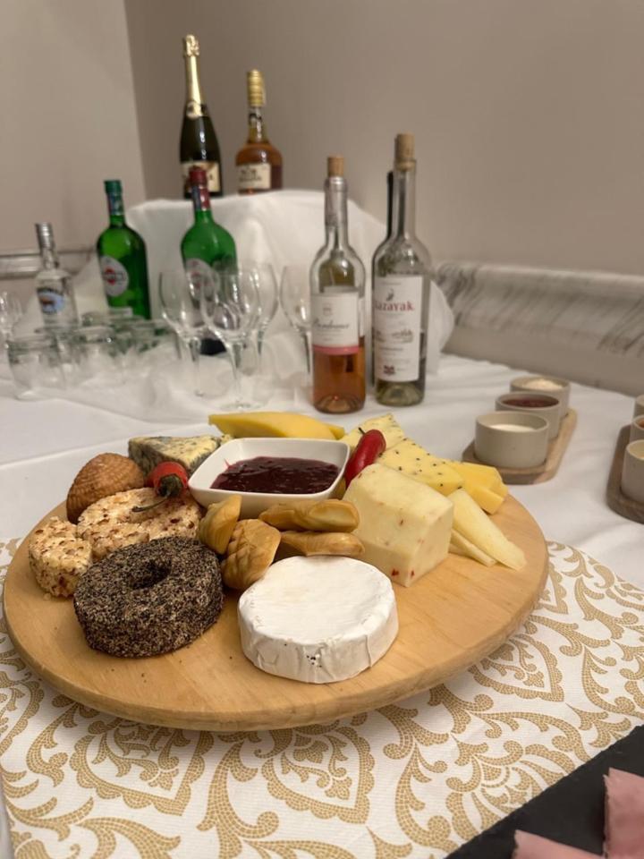 Astoria Bed & Breakfast スバジェンツ エクステリア 写真