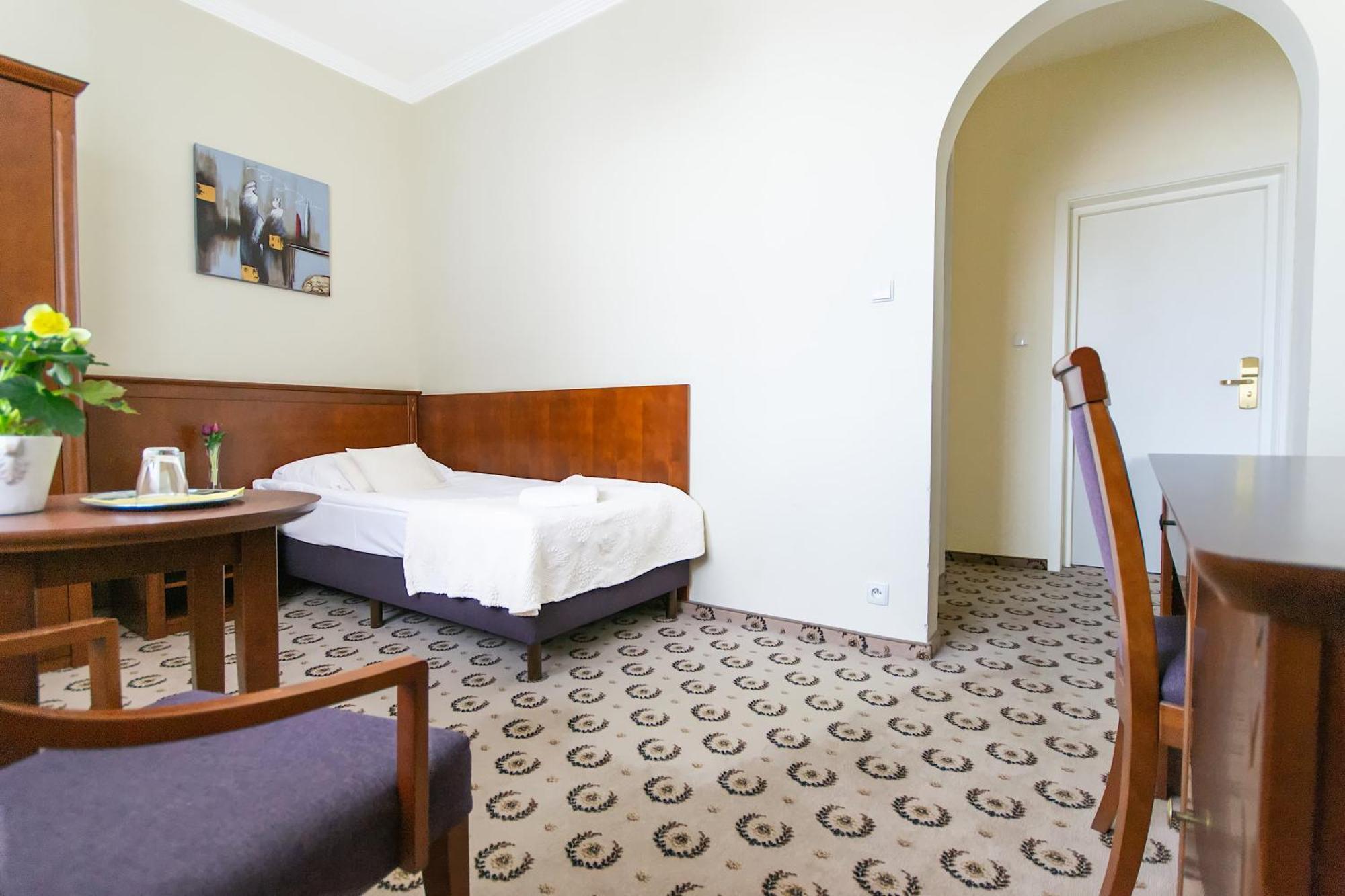 Astoria Bed & Breakfast スバジェンツ エクステリア 写真