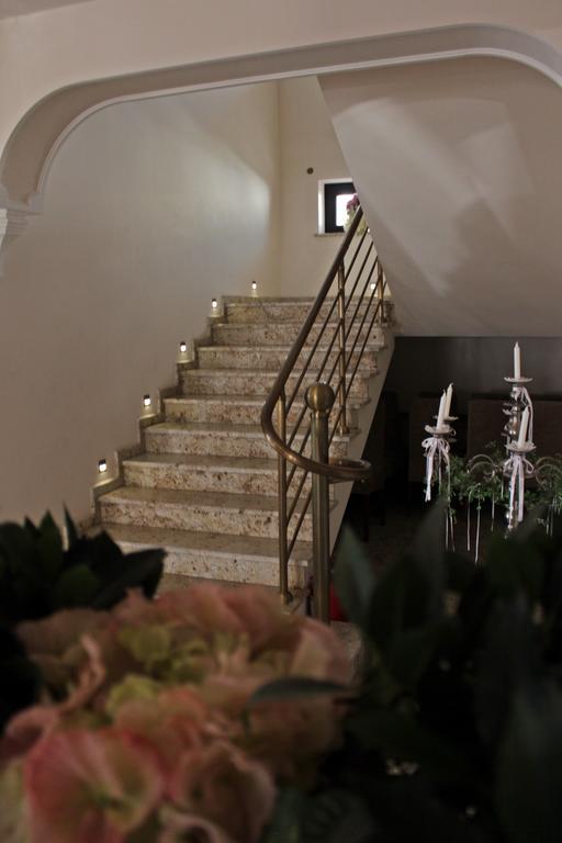 Astoria Bed & Breakfast スバジェンツ エクステリア 写真