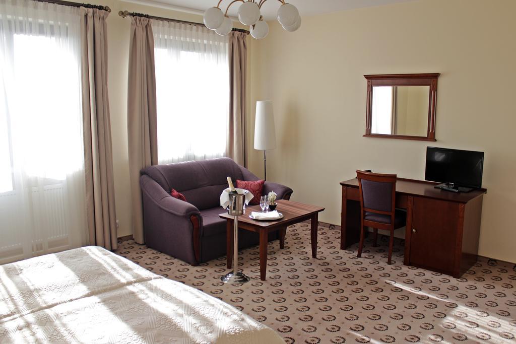 Astoria Bed & Breakfast スバジェンツ エクステリア 写真